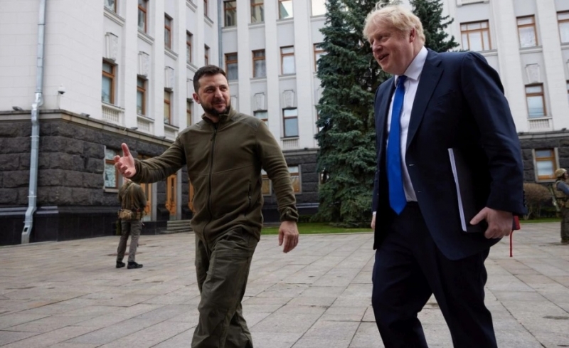 Британският премиер Борис Джонсън който направи изненадваща визита в Украйна
