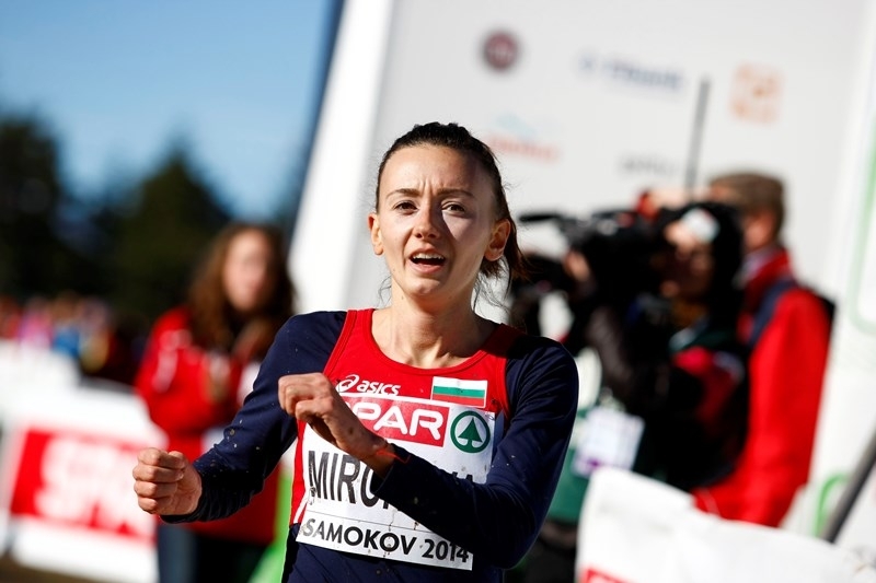Националната шампионка в кроса и в маратона Милица Мирчева СК