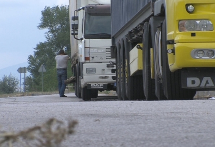 Схема за фиктивно прекарване на камиони през годишен технически преглед