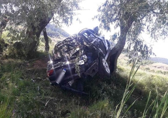 15 годишно момиче е загинало при пътно транспортно произшествие на пътя между селата