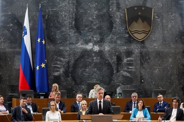 Словенският парламент одобри с мнозинство тази вечер признаването на независима