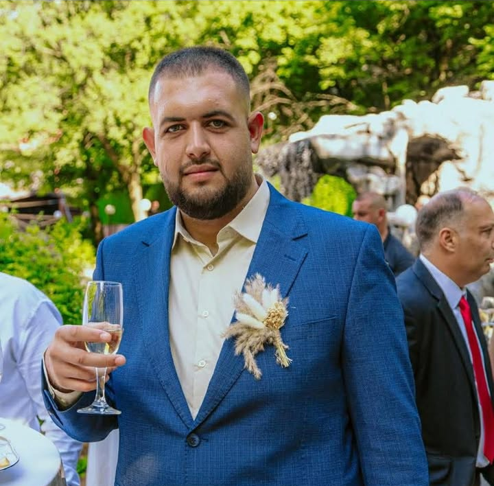 На вниманието на МВР! Джигит хвърчи със 140 км/ч във Враца и се хвали в нета, вижте кой е той /снимки+видео/