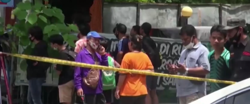 14 души бяха ранени при самоубийствен бомбен атентат пред католическа