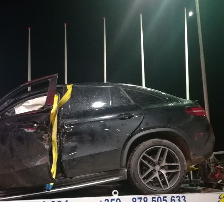 Врачански автобус помете жена със скъпарски Мерцедес в Монтанско научи