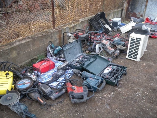 Полицията е открила крадени вещи в заложна къща във Врачанско