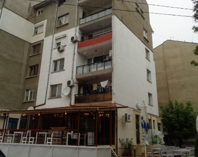 Частен съдебен изпълнител е обявил за публична продан многостаен апартамент