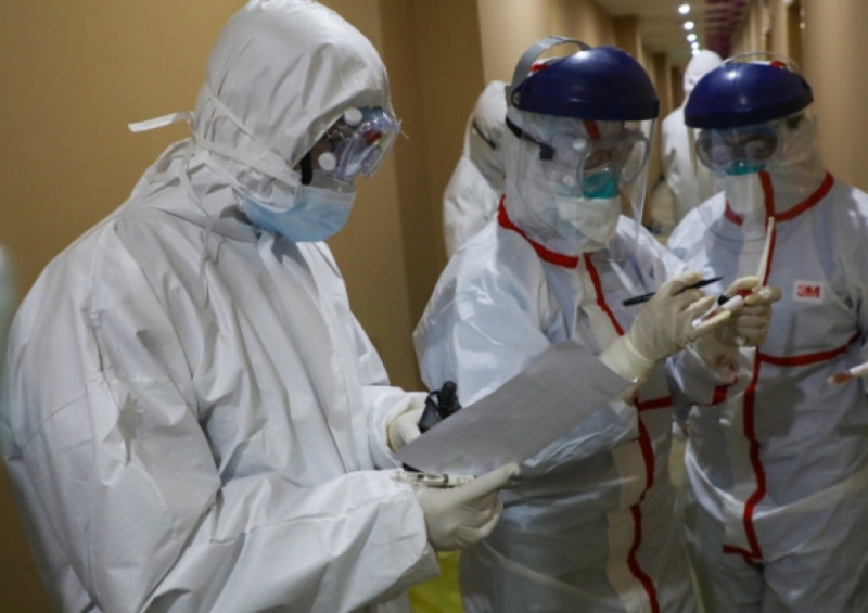 Още четирима пациенти в Англия бяха диагностицирани с новия коронавирус