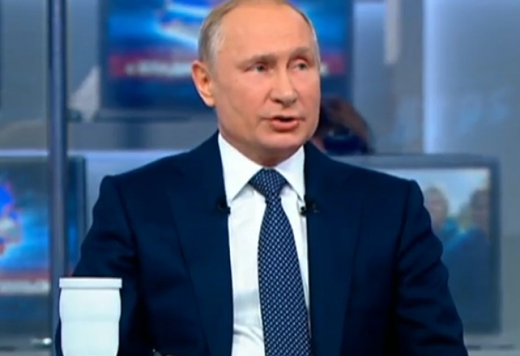 Днес руският президент Владимир Путин отговаря директно на въпроси на