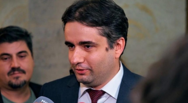 В парламента са постъпили искания от изпълняващия функциите главен прокурор