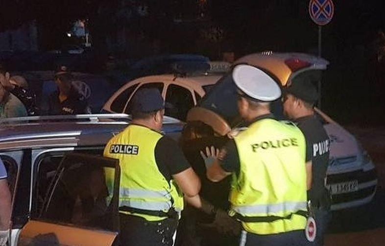 Полицаи са хванали пиян шофьор с канабис зад волана в