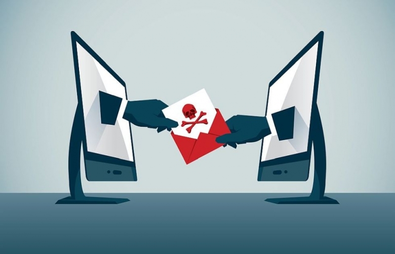 При отсъствие на изоставени съмнителни предмети пакети багажи и или други