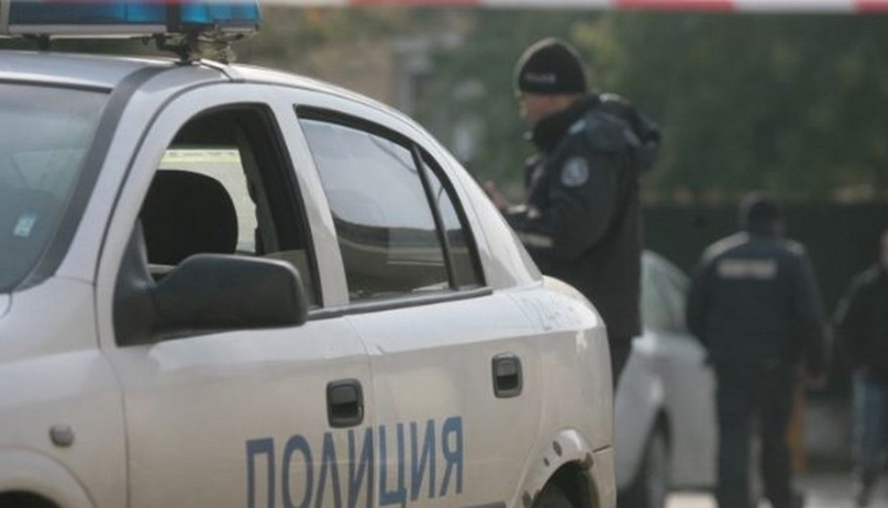 Граничен полицай се е застрелял в главата Тялото му е