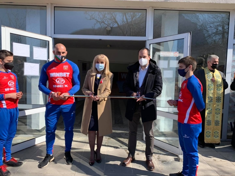 Над 110 борци на клуб Ботев 93 и състезателите по