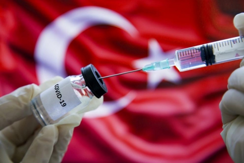 В Турция стартира ваксинацията на хора над 60-годишна възраст, както