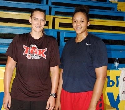 БК Монтана обяви раздялата си с Кайтлин Матю вляво на