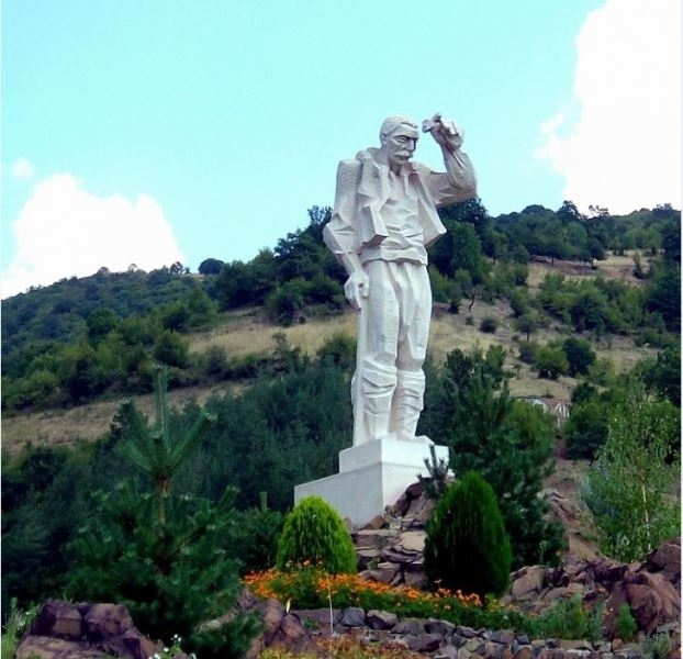 Община Мездра Туристически комплекс Дядо Йоцо гледа и Съюзът на