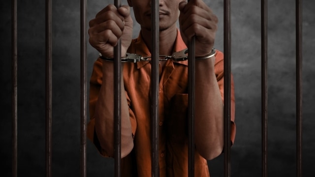 Полицаи намериха съмнителни вещества във Врачанския затвор съобщиха от областната