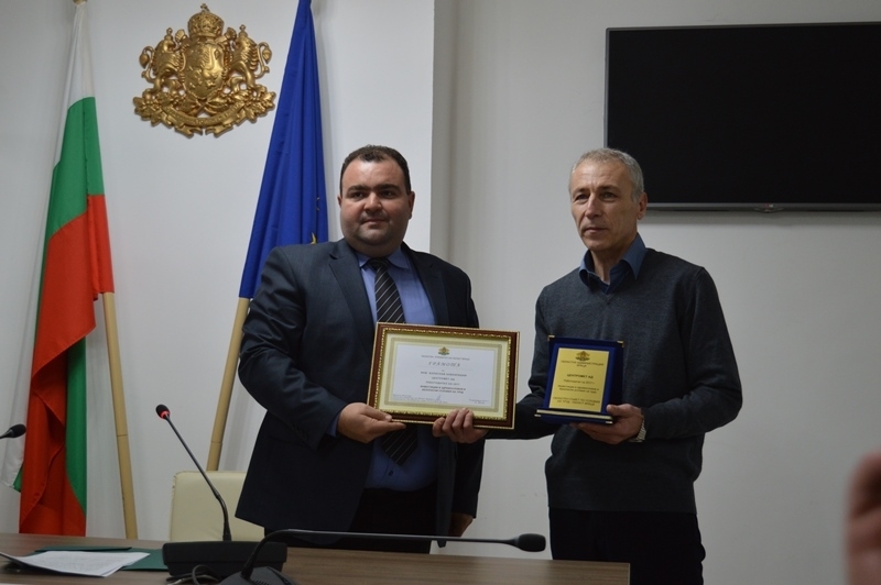 Призът за работодател на годината връчван от областната администрация във