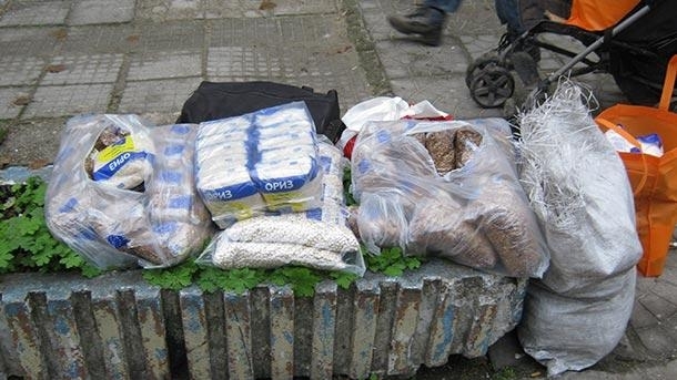 Още 7 тона и половина основни хранителни стоки отпусна на