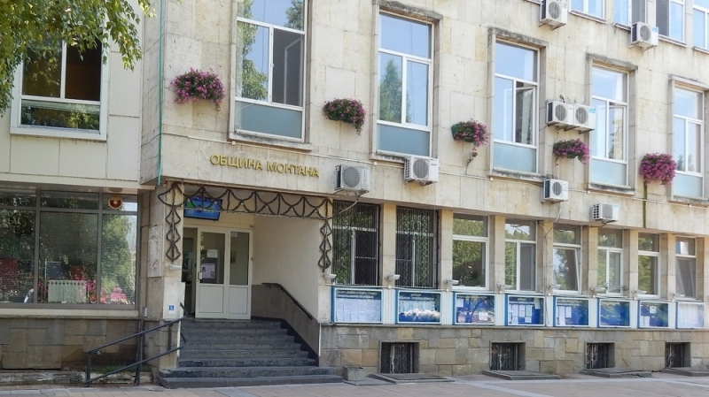 Общинската администрация в Монтана си търси двама главни експерти научи