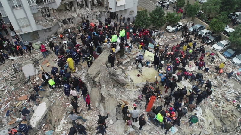 Разрушителните земетресения през февруари в Турция отнеха живота на 50 500 души, съобщи