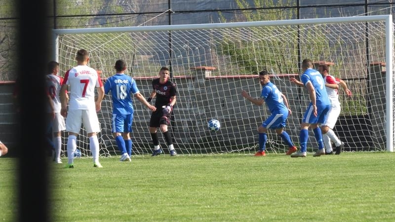 Отборът на Кариана записа втора поредна победа през пролетния дял