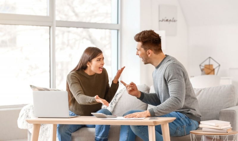 Психолозите разказаха как пролетта влияе на любовните отношения По време