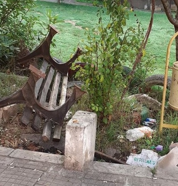 Жители на Мездра са възмутени от вандалските прояви на тийнейджъри