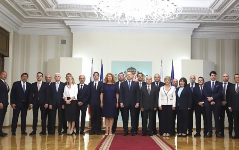 Служебното правителство на Гълъб Донев започва и подмяната на дипломати