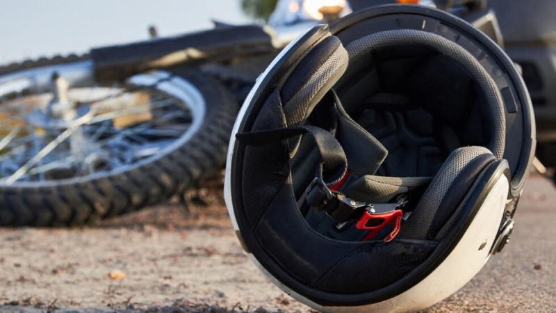 Мотоциклетист без книжка пострада при пътен инцидент в Русе съобщиха