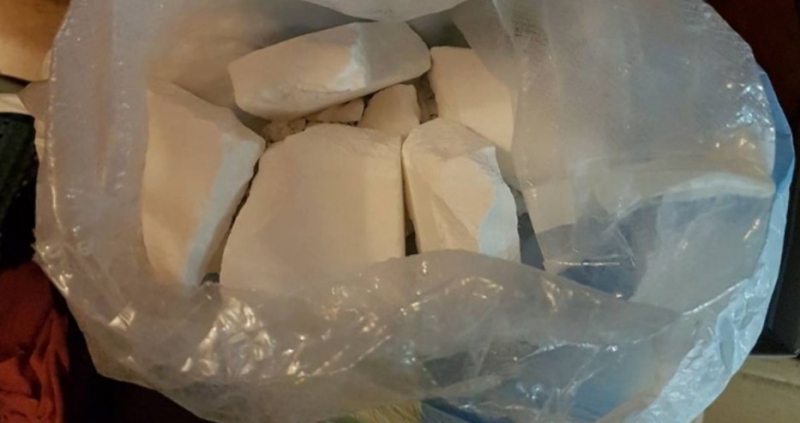 Дилър на наркотици е задържан при акция на служители от