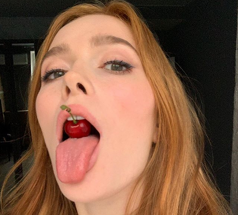 Руската порно актриса Юлия Чиркова подвизаваща се под псевдонима Jia