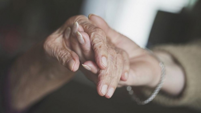 Една трета от възрастните хора открити при претърсване на 8