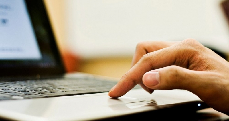 Магистрати и полицаи са станали жертва на кибербандити които ги