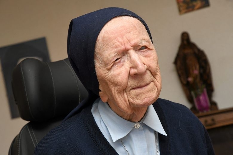 На 118 години – почина френската монахиня сестра Андре Тя