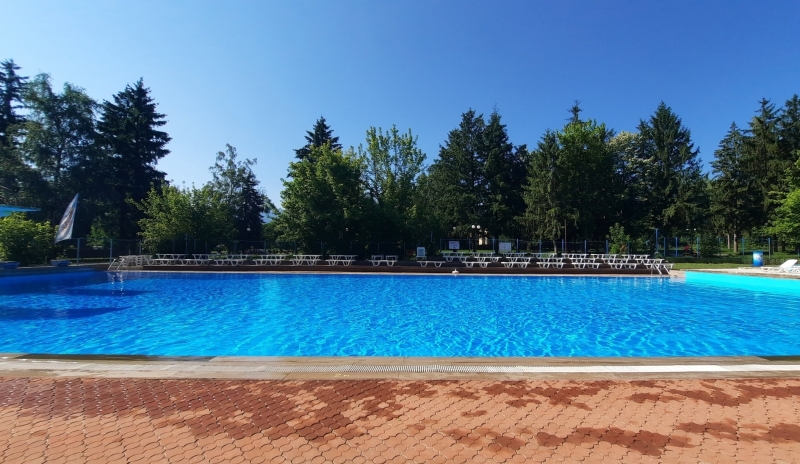 Басейн Свети Георги Победоносец в Берковица отваря врати за своите