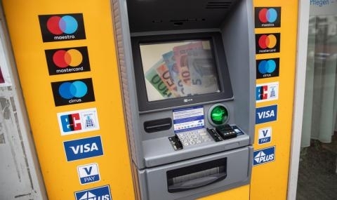 За банкомати които удържат такса 10 13 на сто от изтеглената