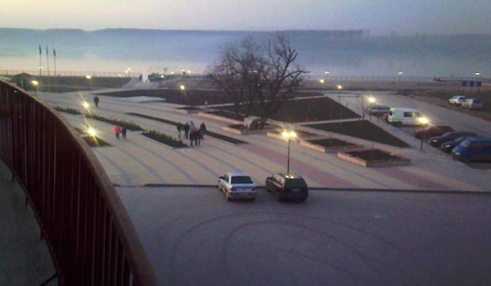 Занемарена от години сграда в ломския квaртал Боруна ще бъде