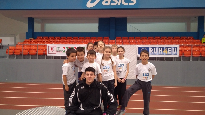 16 деца от врачанския СКЛА Ивайло Младенов взеха участие в