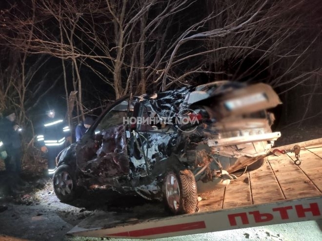 Лекари от Сливен се борят за живота на 16 годишен