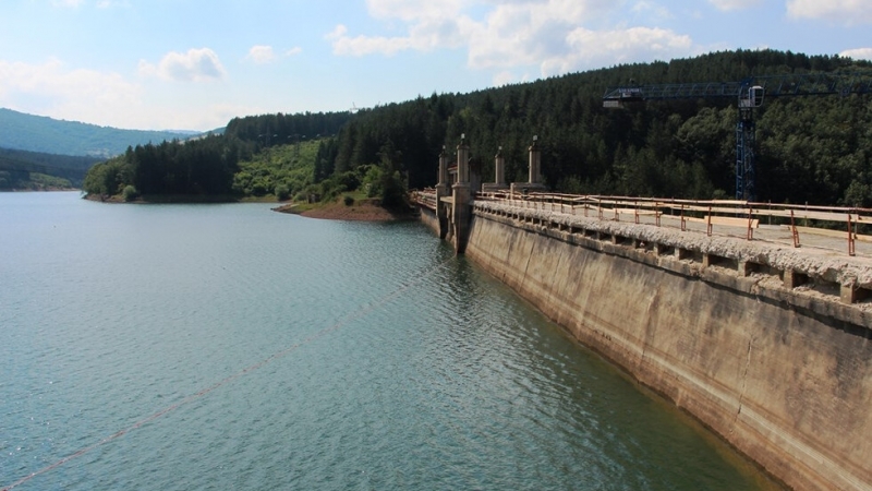 По заповед на министъра на околната среда и водите Нено