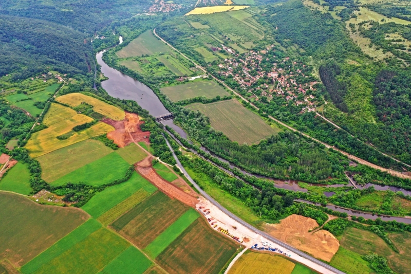 Общинска избирателна комисия ОИК Мездра регистрира и обяви двама