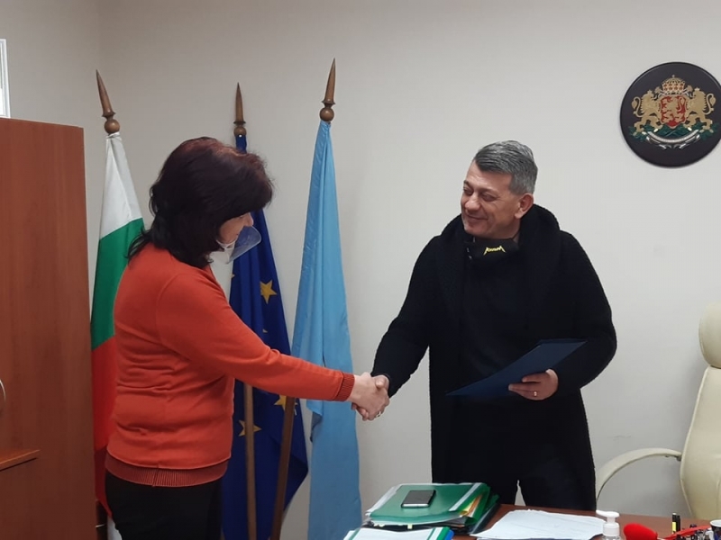 Синдикат Образование към конфедерация на труда Подкрепа удостои кмета на