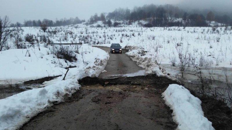 Река Рабровска отнесе моста към видинското село Периловец който е