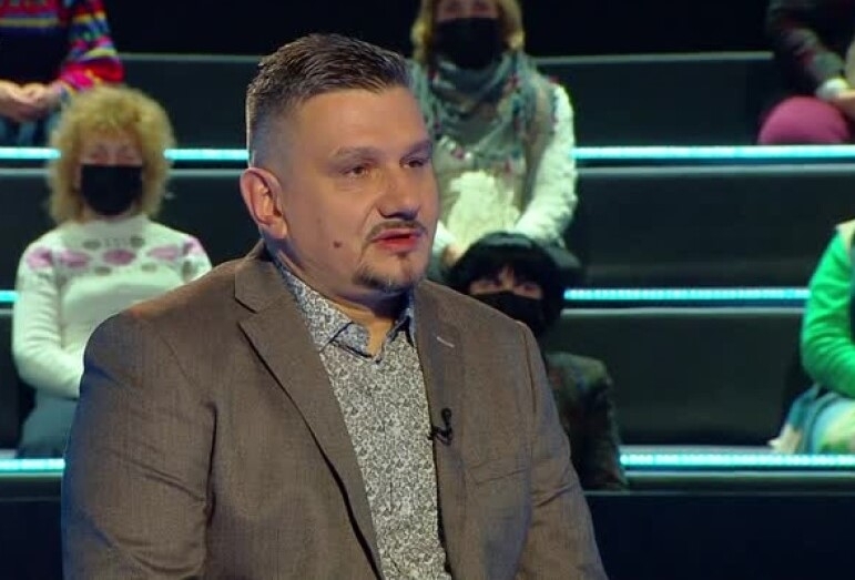 Криминалният психолог от Бяла Слатина Тодор Тодоров спечели 5 хил. лв. в "Стани богат" и ги дари