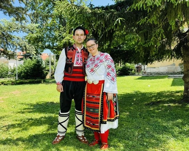 Ето двойката, която ще се венчае по стара българска традиция на Леденика /снимка/