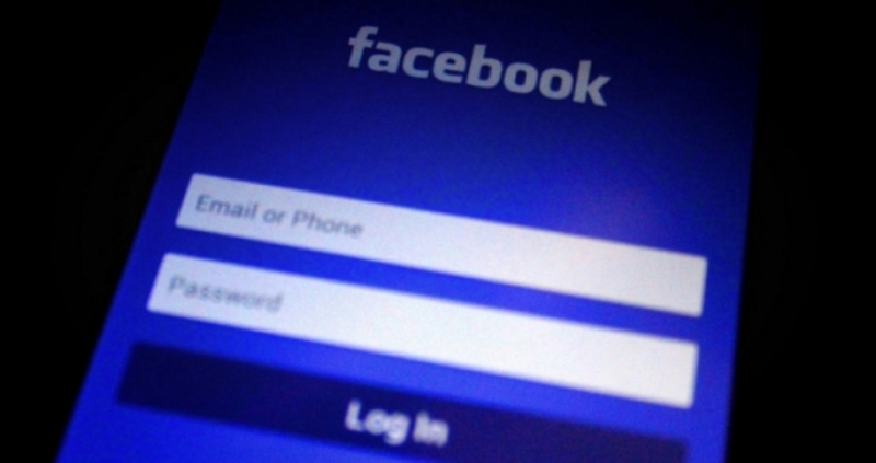 Фейсбук ще започне да иска от потребителите да се идентифицират