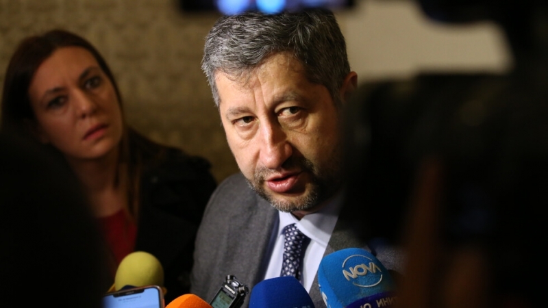 Най доброто решение е двете кандидатури за БНБ да бъдат оттеглени