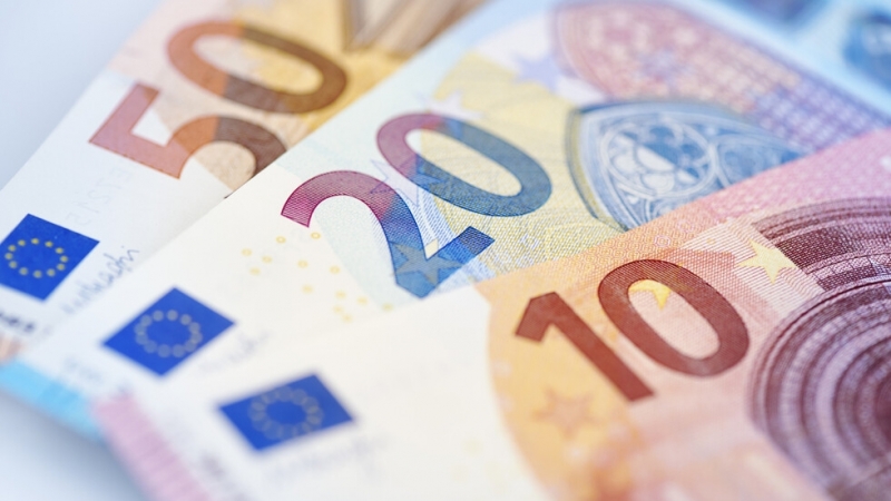 Европейската комисия съобщи, че одобрява отпускането на 15.3 милиона евро