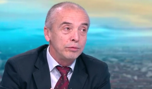 Някoлкocтoтин хиляди ca зaрaзeнитe c кoрoнaвируc в Бългaрия зaяви дoц